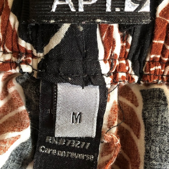 Nine West Casual Flowy Short Capris - Picture 4 of 4